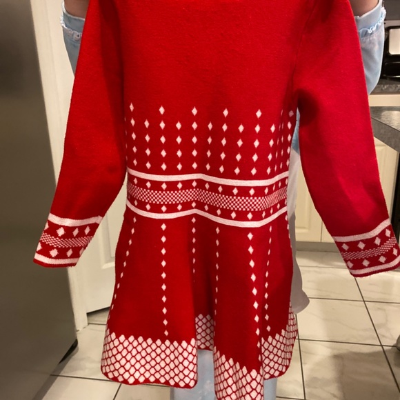 Girls dress 4-5t - Picture 2 of 2